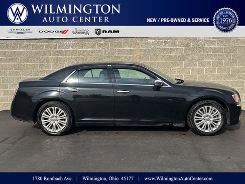 Used 2012 Chrysler 300 C AWD/4WD image 1