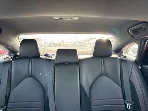 Used 2021 Toyota Avalon XSE image 26