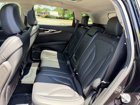 Used 2022 Lincoln Nautilus Reserve w/ Equipment Group 201A AWD/4WD image 26