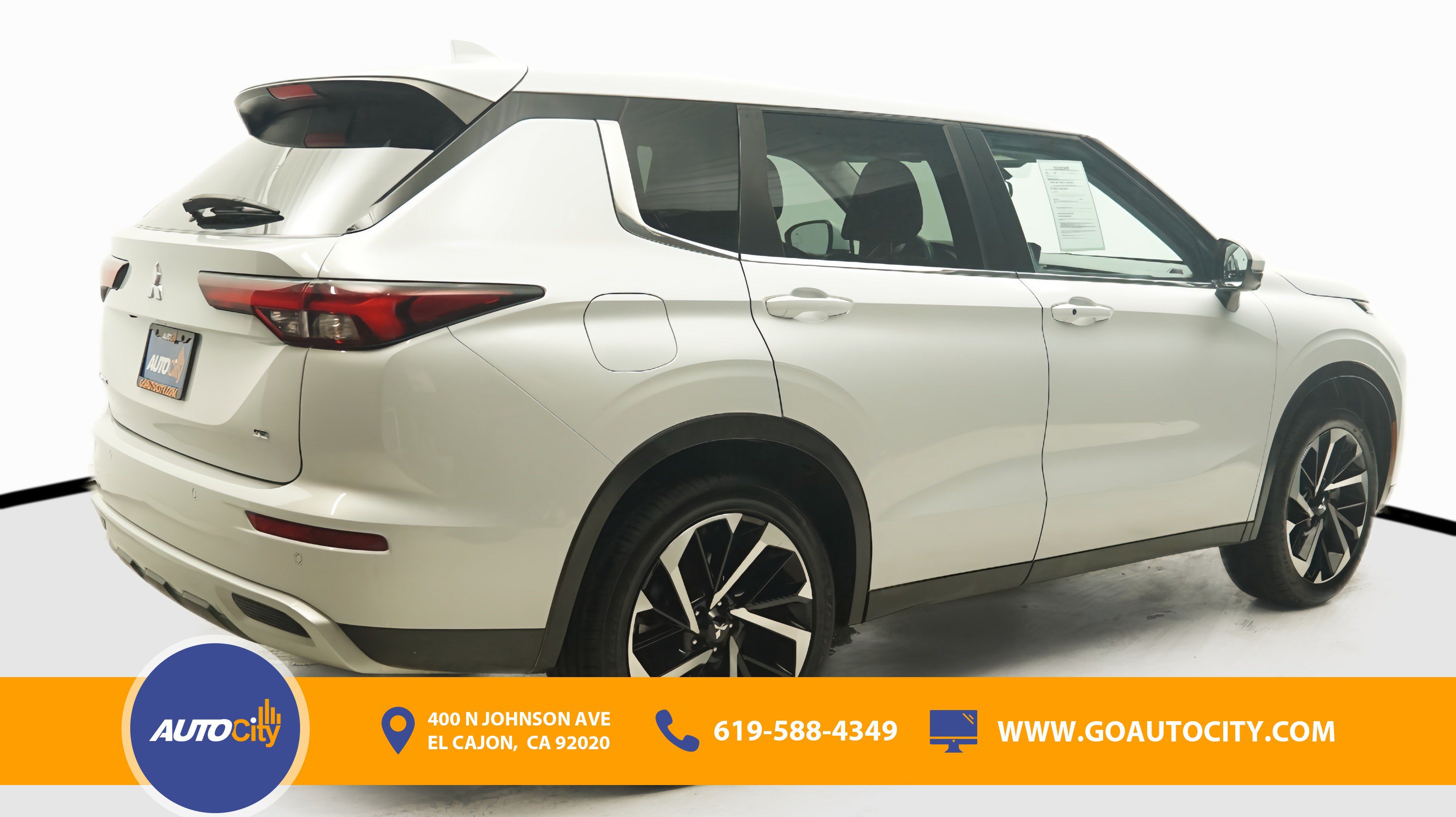 Used 2024 Mitsubishi Outlander SE AWD/4WD image 6