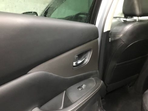 Used 2023 Nissan Murano SL image 13