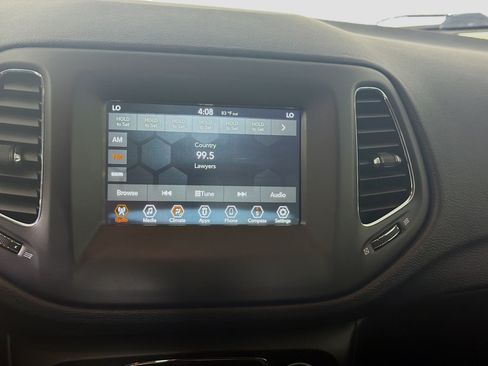 Used 2021 Jeep Compass Latitude w/ Sun and Sound Group AWD/4WD image 19