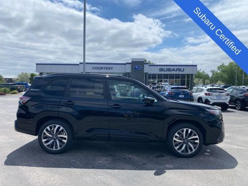 Certified 2025 Subaru Forester Touring AWD/4WD image 1