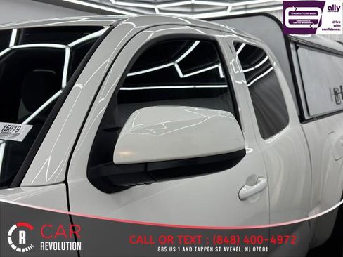 Used 2021 Toyota Tacoma SR RWD image 48