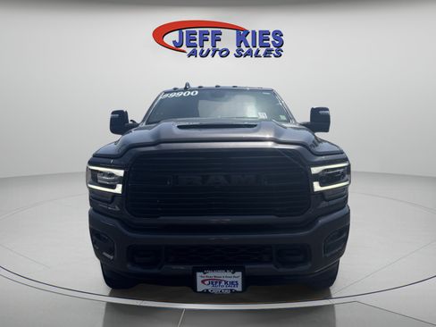 Used 2024 RAM 2500 Laramie w/ Night Edition AWD/4WD image 2