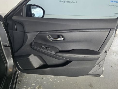 Used 2022 Nissan Sentra S image 17