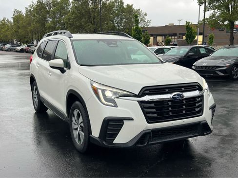 Used 2025 Subaru Ascent Premium AWD/4WD image 4