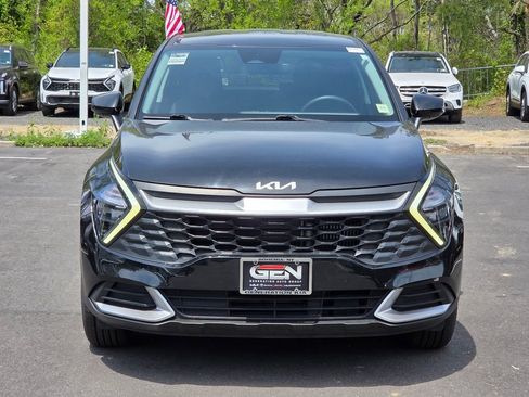 Used 2023 Kia Sportage LX AWD/4WD image 2