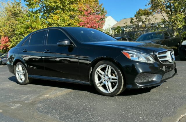 Used 2014 Mercedes-Benz E 350 4MATIC Sedan image 3