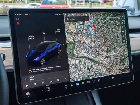 Used 2024 Tesla Model Y Long Range image 21