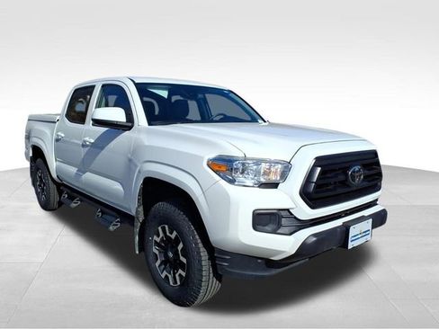 Used 2021 Toyota Tacoma SR image 11