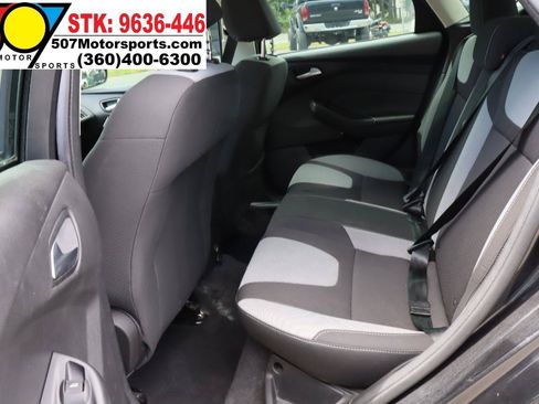 Used 2012 Ford Focus SE FWD image 17
