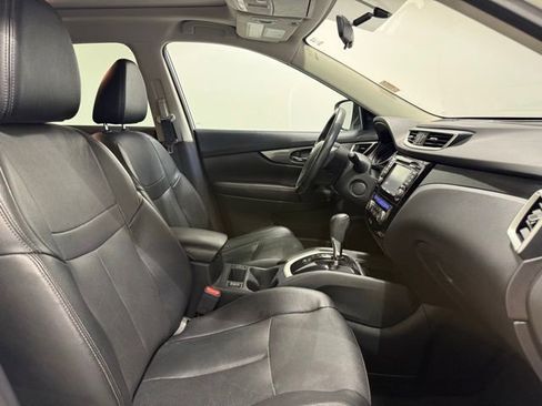 Used 2016 Nissan Rogue SL w/ SL Premium Package AWD/4WD image 28
