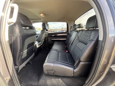 Used 2017 Toyota Tundra Platinum image 9
