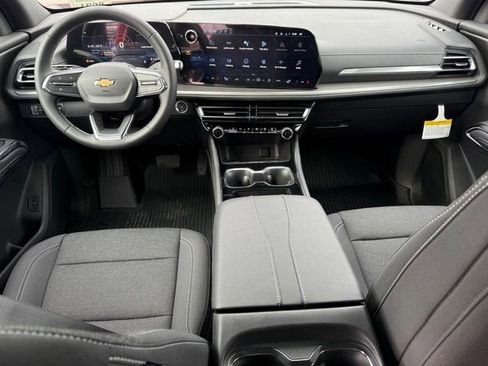 New 2026 Chevrolet Traverse LT w/ LPO, Floor Liner Package image 7