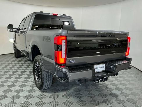 Used 2025 Ford F250 Platinum AWD/4WD image 7