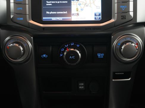 Used 2019 Toyota 4Runner SR5 Premium image 17