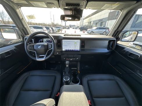 Certified 2024 Ford Bronco Badlands image 3