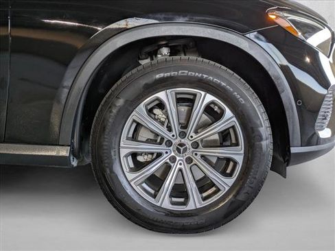 Certified 2025 Mercedes-Benz GLC 300 image 24