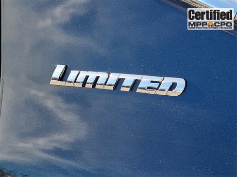 Used 2023 Toyota Tundra Limited image 14