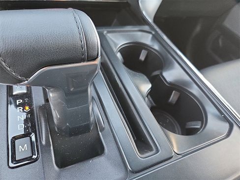 Used 2024 Ford F150 Lariat w/ FX4 Off-Road Package image 20