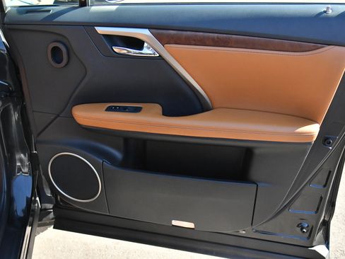 Used 2022 Lexus RX 350L FWD w/ Premium Package image 46