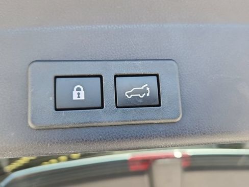 Used 2023 Subaru Ascent Touring AWD/4WD image 26