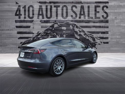 Used 2021 Tesla Model 3 Long Range AWD/4WD image 3