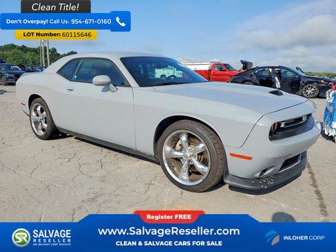 Used 2022 Dodge Challenger GT RWD image 5