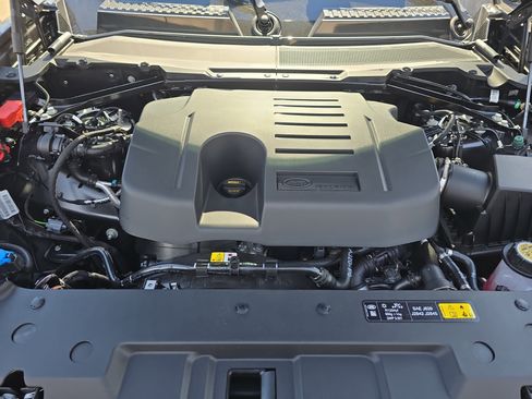 New 2026 Land Rover Defender 110 X-Dynamic SE image 29