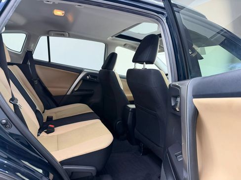 Used 2017 Toyota RAV4 XLE w/ Carpet Mat Package FWD image 27