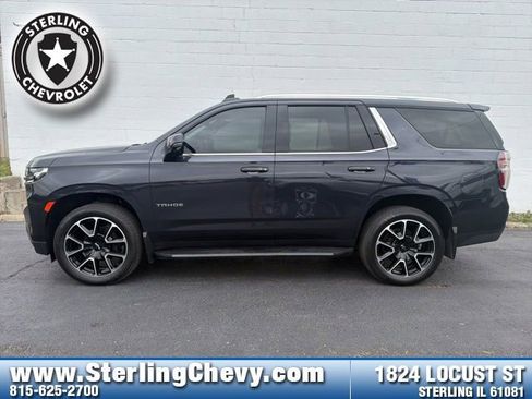 Used 2022 Chevrolet Tahoe LT w/ LT Signature Plus Package AWD/4WD image 2