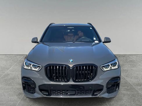 Used 2022 BMW X5 M50i image 8
