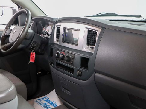 Used 2007 Dodge Ram 2500 Truck SLT image 25