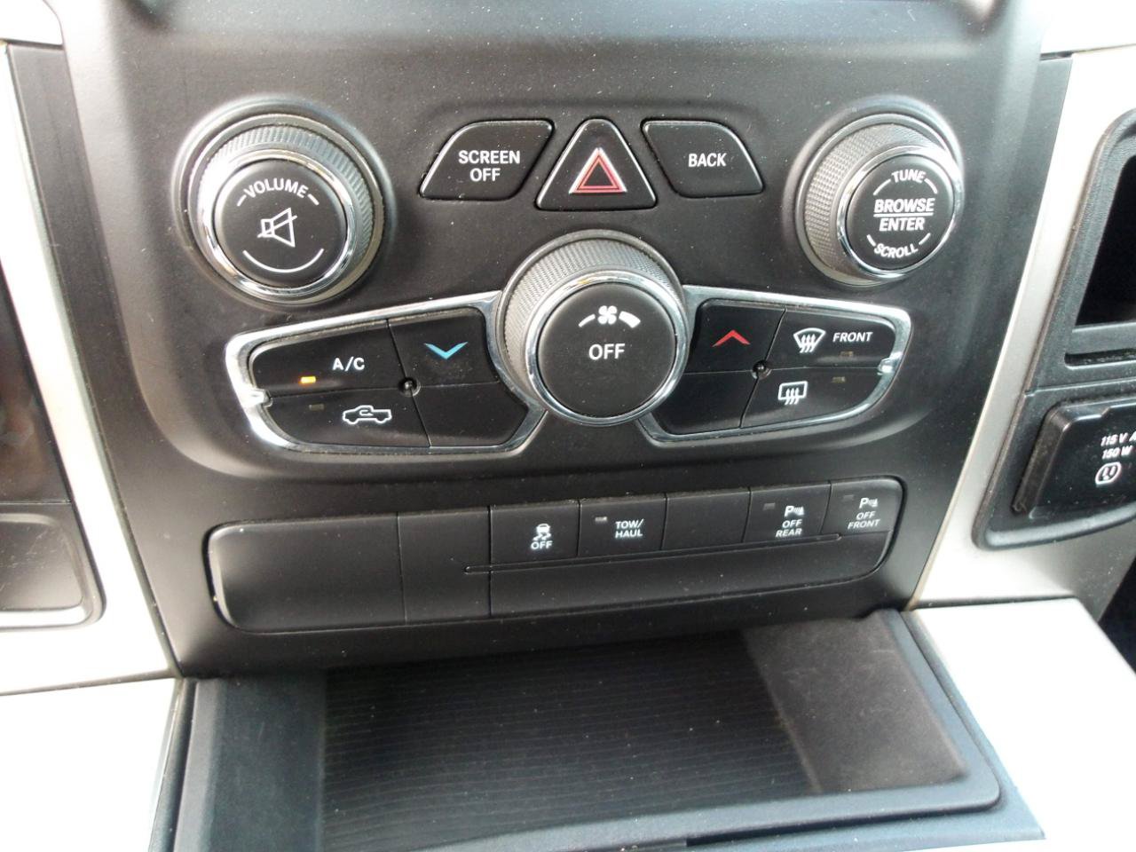Used 2016 RAM 1500 Lone Star RWD image 23