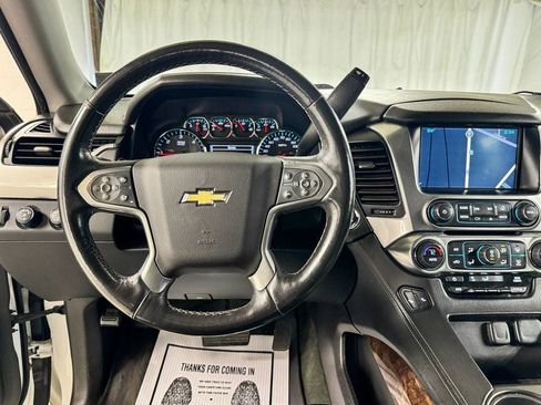 Used 2015 Chevrolet Suburban LT image 16