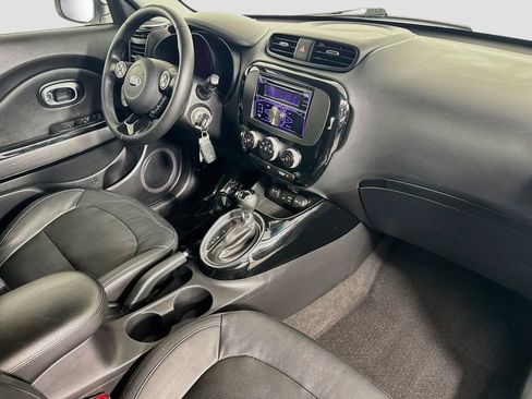 Used 2016 Kia Soul ! FWD image 29