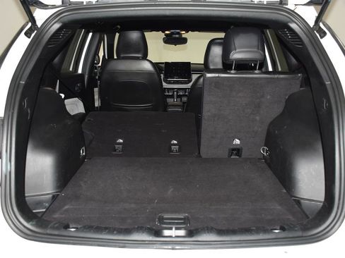 Used 2023 Jeep Compass Latitude image 29