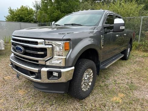 Certified 2022 Ford F250 Lariat w/ Chrome Package AWD/4WD image 3