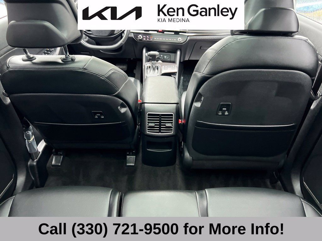 Certified 2026 Kia Sportage EX w/ EX Panorama Roof Package FWD image 51