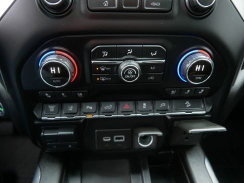 Used 2021 Chevrolet Silverado 3500 LTZ w/ LTZ Premium Package image 36