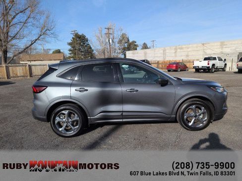 Used 2024 Ford Escape ST-Line image 8