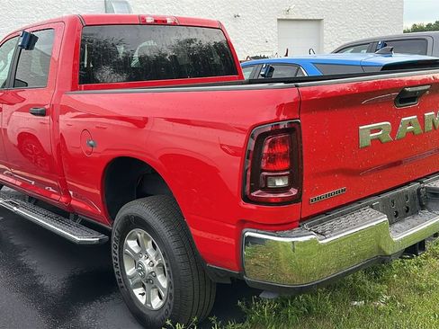 Used 2026 RAM 2500 Big Horn AWD/4WD image 4
