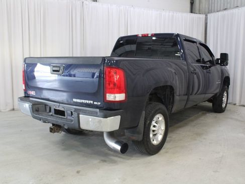 Used 2009 GMC Sierra 2500 SLT w/ Entertainment Package AWD/4WD image 23