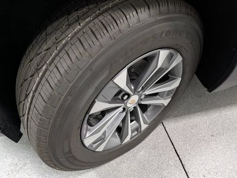 New 2027 Chevrolet Equinox LT FWD image 8