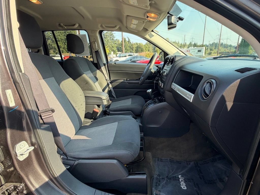 Used 2017 Jeep Compass Sport w/ Power Value Group AWD/4WD image 30