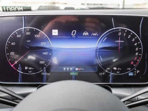 New 2025 Mercedes-Benz GLC 350e 4MATIC image 23