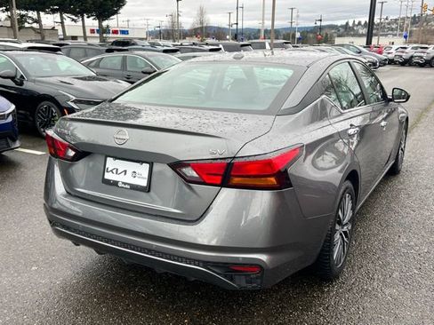 Used 2023 Nissan Altima 2.5 SV image 7