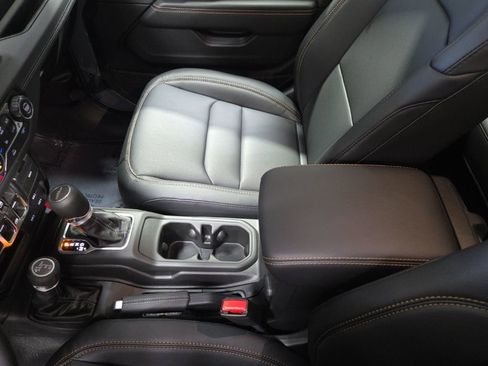 New 2026 Jeep Gladiator Sport image 25