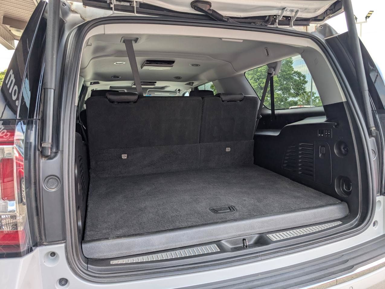 Used 2019 GMC Yukon XL Denali w/ Open Road Package RWD image 24